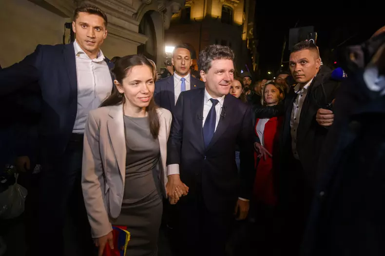 BUCURESTI  ALEGERI PREZIDENTIALE 2025  TURUL 2  EXIT-POLL  N