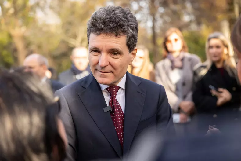 Inauguration of the Nicolae Titulescu walkway by Anne Hidalgo and the President of Romania - Paris AJ