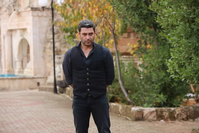 Uzak Şehir 4. bölüm 9