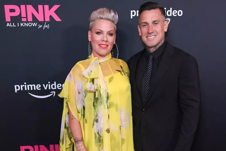 Pink și Carey Hart5