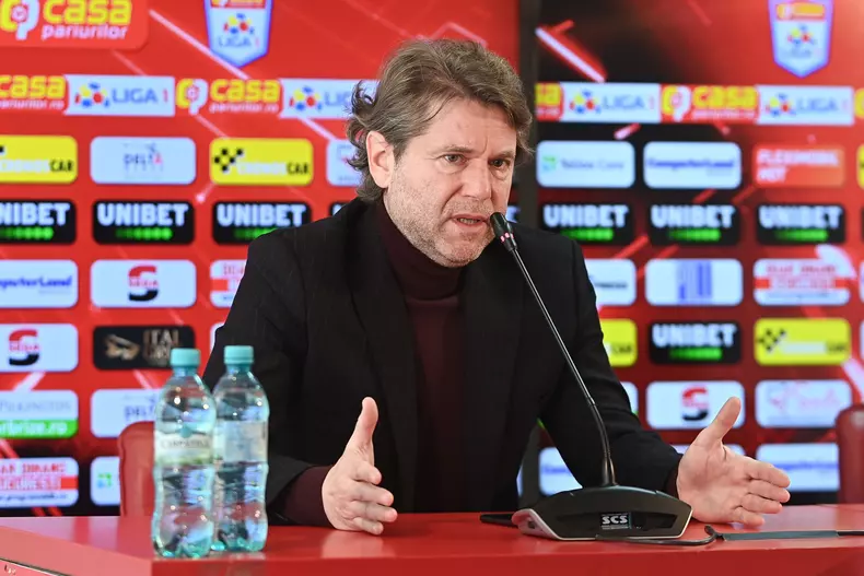 BUCURESTI - FOTBAL - DINAMO