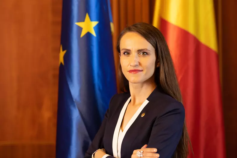 Oana Țoiu0