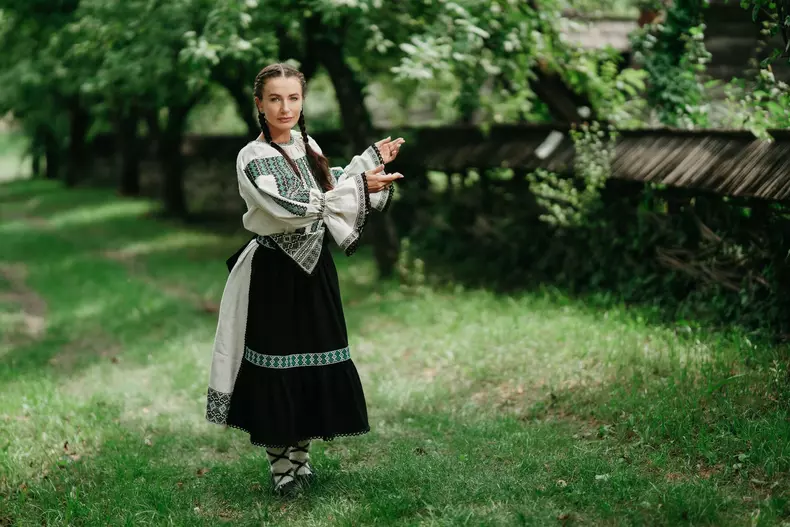 paula-hriscu-9