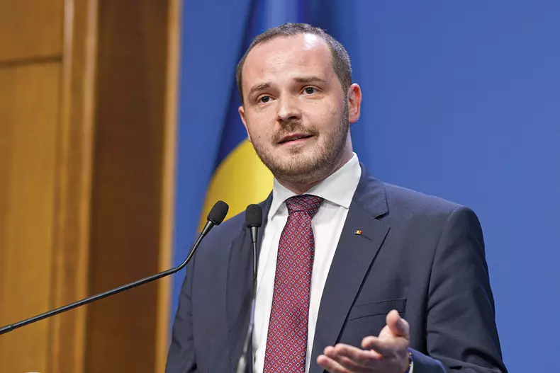 BUCURESTI - GUVERN - CONFERINTA DE PRESA - ALEXANDRU ROGOBETE
