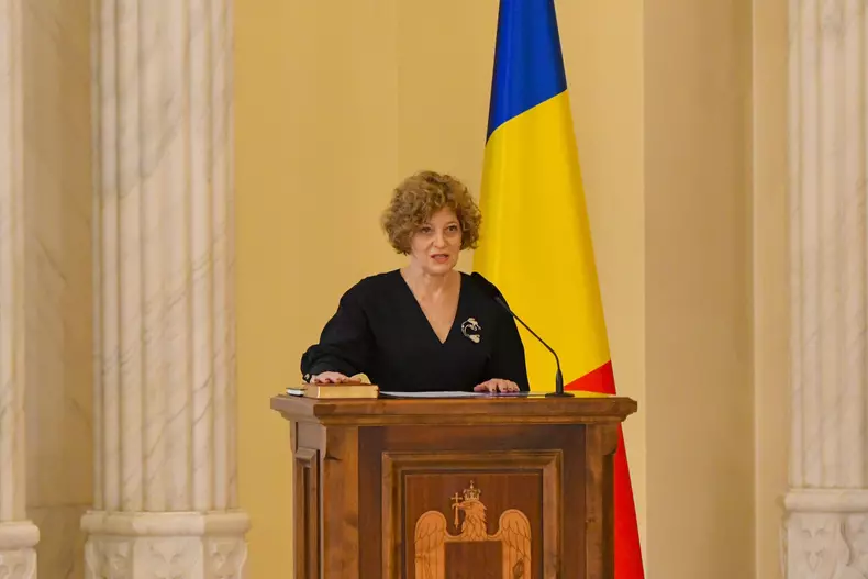 BUCURESTI - PALATUL COTROCENI - JURAMANT DE INVESTITURA OANA GHE