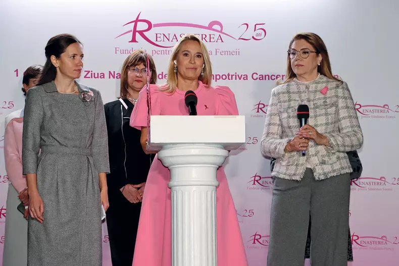 Iluminarea in roz a Palatului Cotroceni, alaturi de Prima Doamna Mirabela Gradinaru si Andreea Esca - Ambasadorul Fundatiei Renasterea, 1 oct 2025