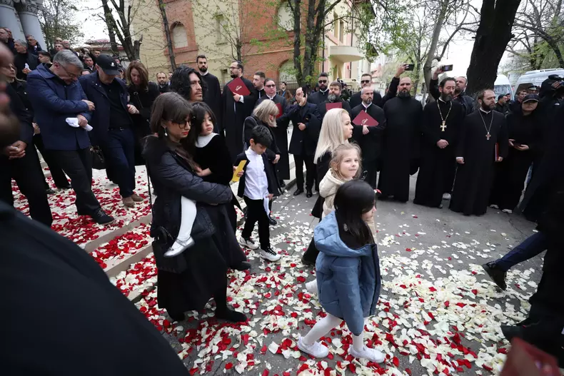 mircea lucescu înmormântare10