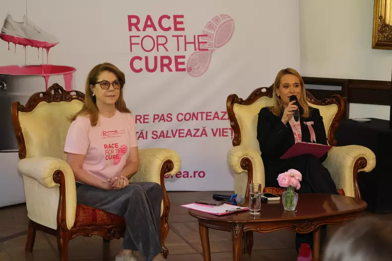 Mihaela Geoana - Presedintele Fundatiei Renasterea alaturi de Andreea Esca - Ambasadorul Fundatiei Renasterea