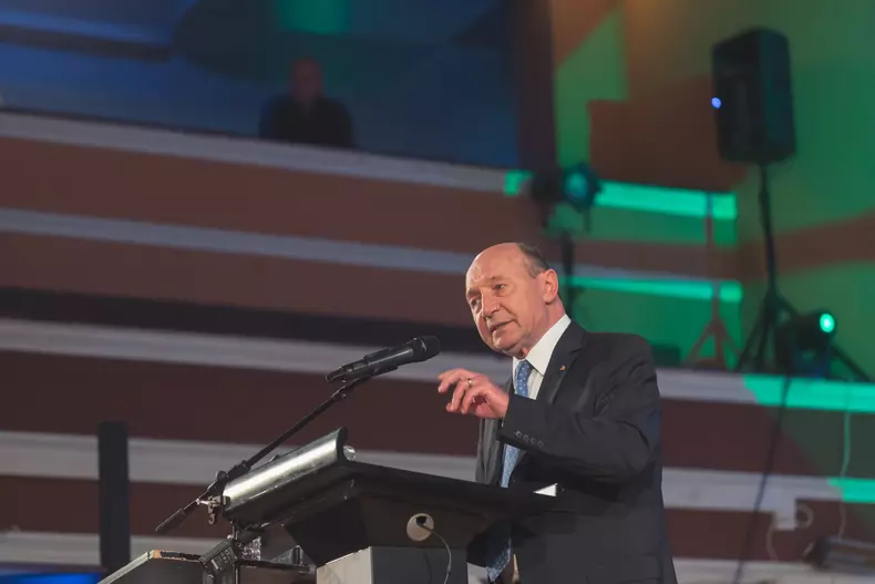 traian băsescu3
