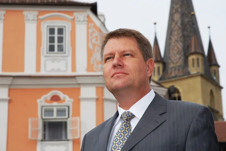 KLAUS IOHANNIS - MAREA DEBRANSARE - SIBIU