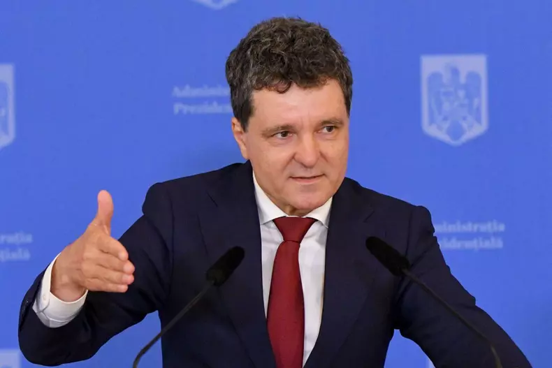 BUCURESTI - CONFERINTA DE PRESA - NICUSOR DAN