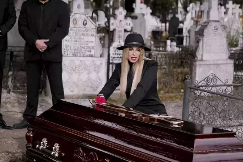 anamaria-prodan-soarele-meu-melodie-1