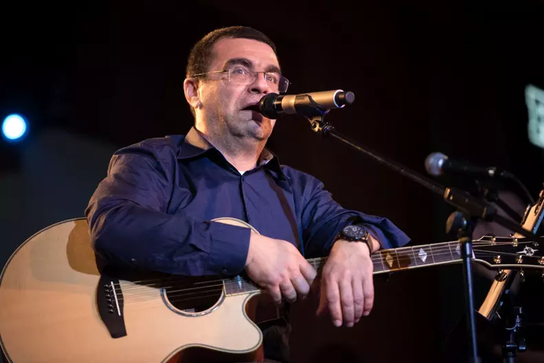 HARD ROCK CAFE - CONCERT - MIHAI MARGINEANU