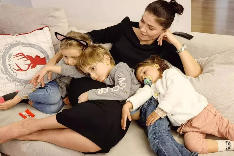 Alina Pușcaș și copiii ei