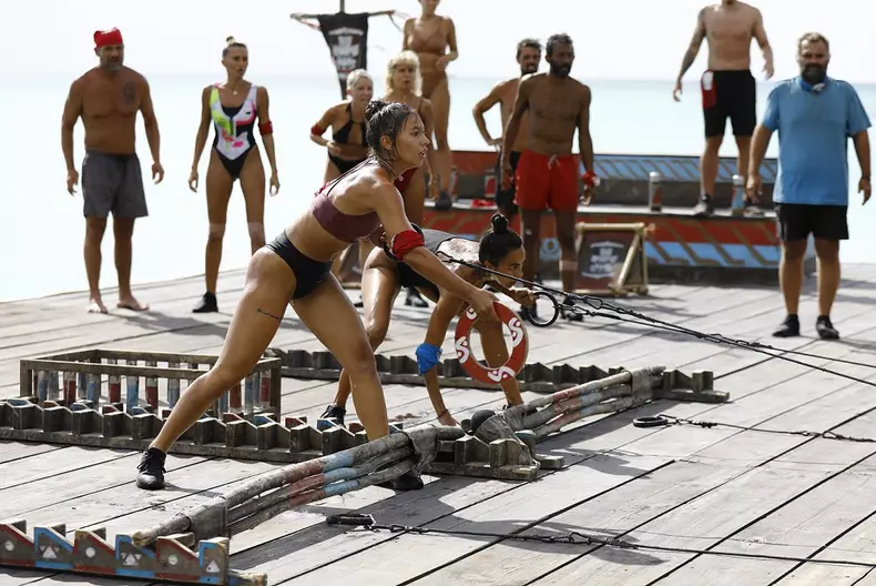 Mama Ștefaniei Stănilă a răbufnit după eliminarea tinerei din "Survivor România". "Nu se poate așa ceva! E toată lumea revoltată"