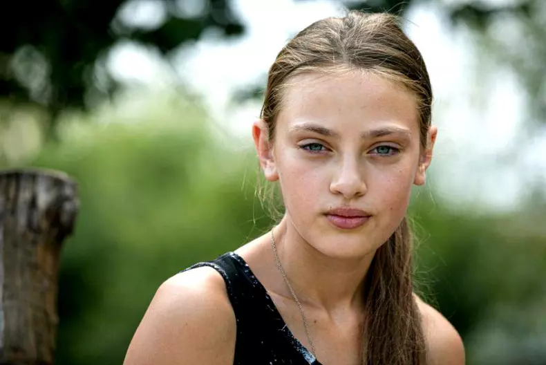 fetita-glina-42-1024x682-1024x685