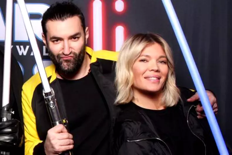 smiley-gina-pistol-1