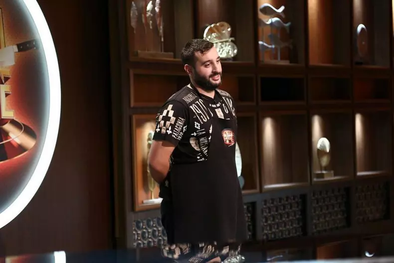 cine-este-vincenzo-aiello-de-la-chefi-la-cutite-0