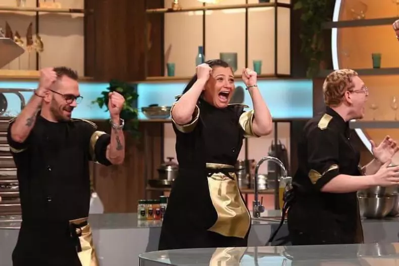 madalina-cretan-sotia-lui-nosfe-chefi-la-cutite-4