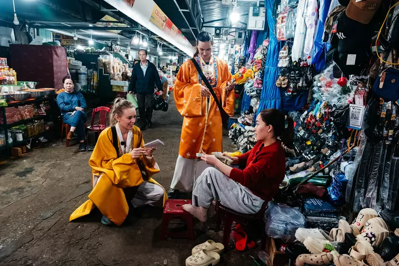 Cati-bani-ar-fi-primit-Alina Puscau-si-Cristina-Postu-la-Asia-Express-2025-13