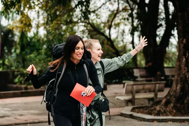 Cati-bani-ar-fi-primit-Alina Puscau-si-Cristina-Postu-la-Asia-Express-2025-4