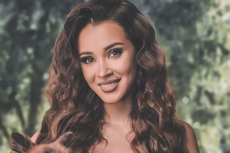 Ana Maria Barnoschi1