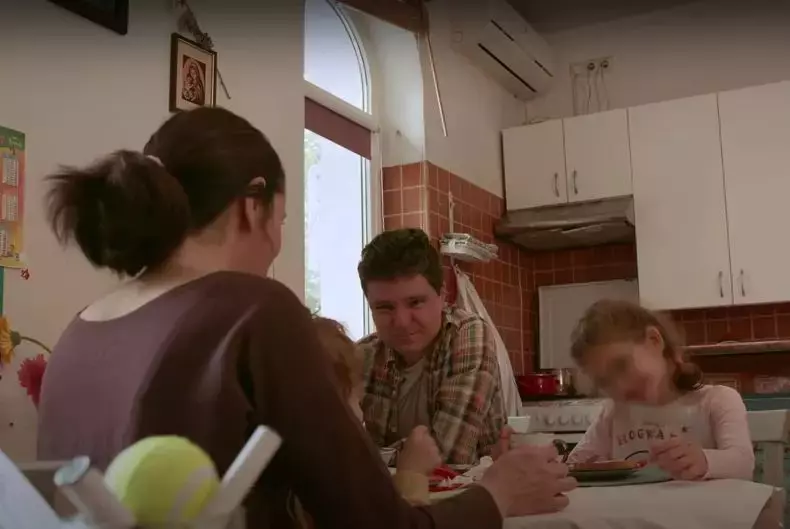 nicudor dan cu familia