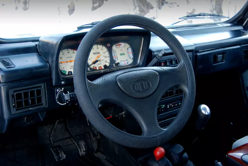 ARO 10 DRT turbodiesel Renault 02