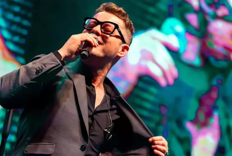 Adi Sina concert in India