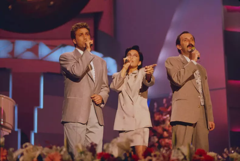 Franco Gatti, leader of Ricchi e Poveri, dies in Genova at 80. File images