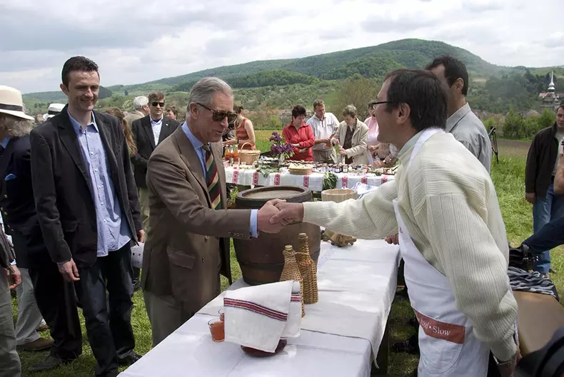 1.-Prince-Charles-Visit-2008