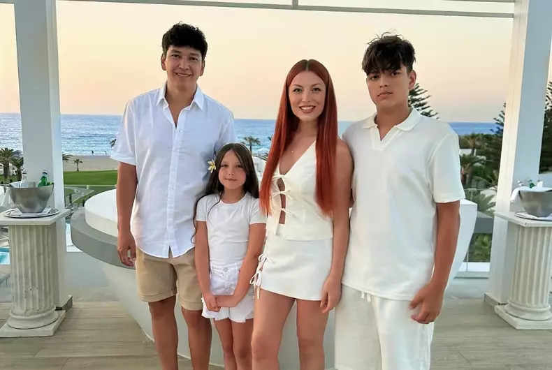 elena-gheorghe-si-familia