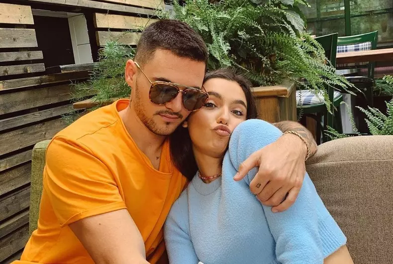 Relație sub semnul întrebării Ce se petrece între Alexia Eram și Mario Fresh. Cu cine a fost surprinsă în aerorport