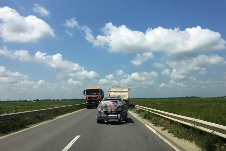 SUV-coupé Dacia Renault Arkana foto EXCLUSIV AUTO BILD ROMANIA 8