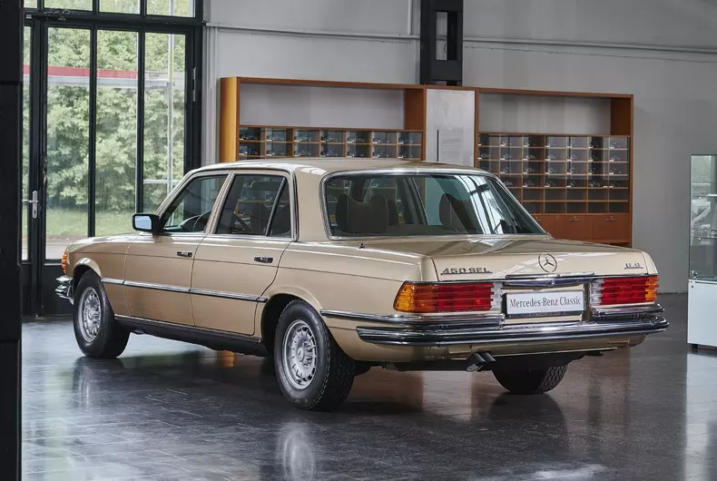 Mercedes-Benz 450 SEL 6.9: „Das beste Automobil“ seiner Zeit feiert 50. Geburtstag

Mercedes-Benz 450 SEL 6.9: “The best car” of its time turns 50
