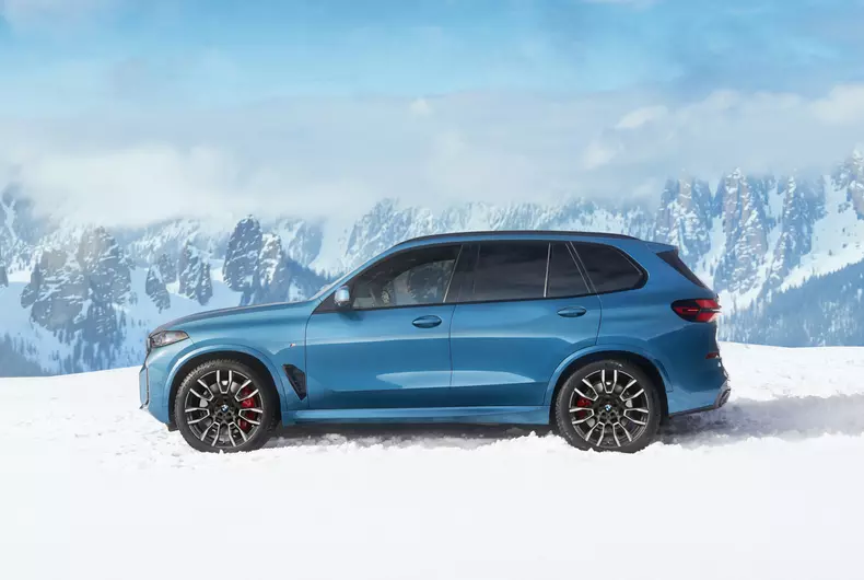 web_P90630766_highRes_bmw-x5-legacy-editio