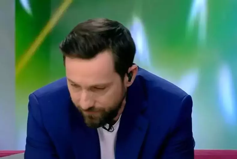 Motivul-pentru-care-Razvan-Simion-si-Dani-Otil-s-au-emotionat-pana-la-lacrimi-in-direct-1