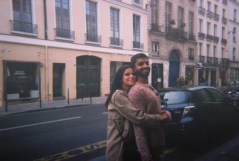 Rebeca Mureșan, fiica Ritei Mureșan, și Shamshad Ali