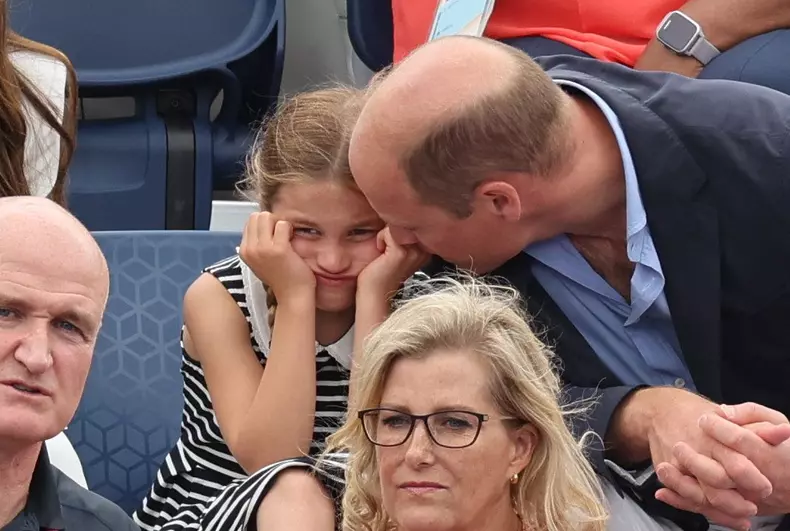 Prințesa Charlotte a împlinit 8 ani. Ce au remarcat fanii în poza adorabilă făcută de Kate Middleton