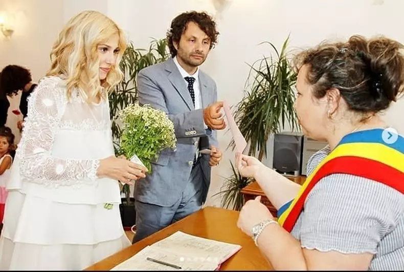 Dana-Rogoz-8-ani-casnicie