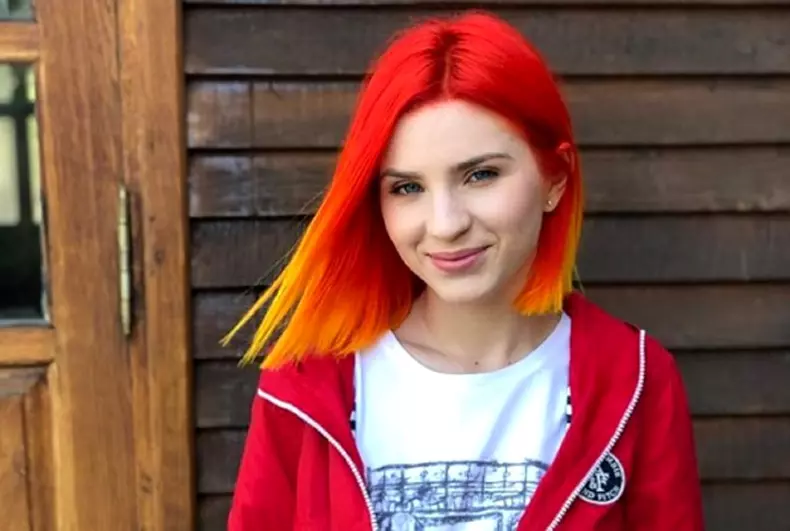 cristina-ciobanasu-ipostaze-indecente