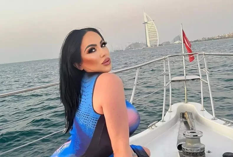rocsana-marcu-in-dubai-6