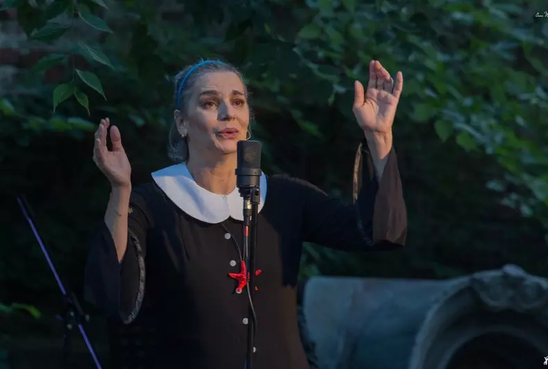 Maia Morgenstern împlineşte 62 de ani x