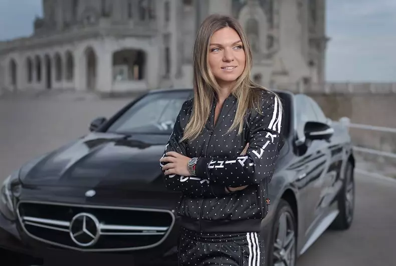 Simona Halep Mercedes