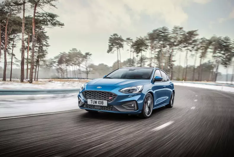 Ford Focus ST 2019 oficial 13