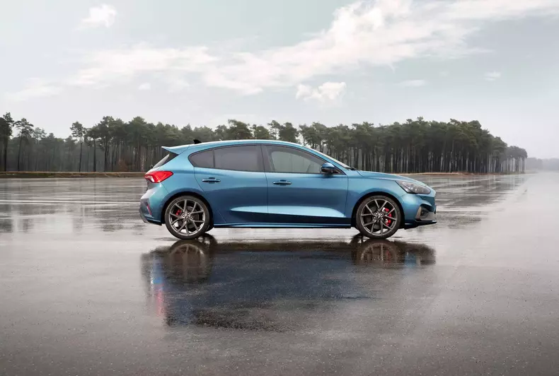 Ford Focus ST 2019 oficial 3