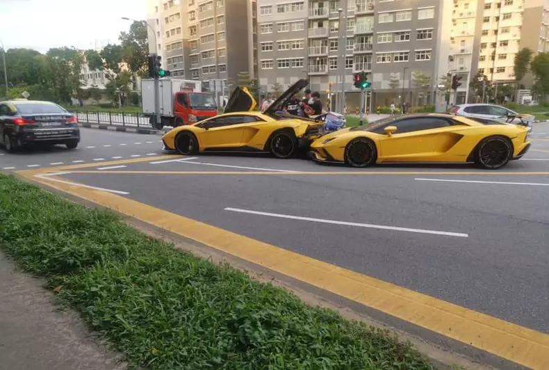 accident 2x lamborghini aventador 2