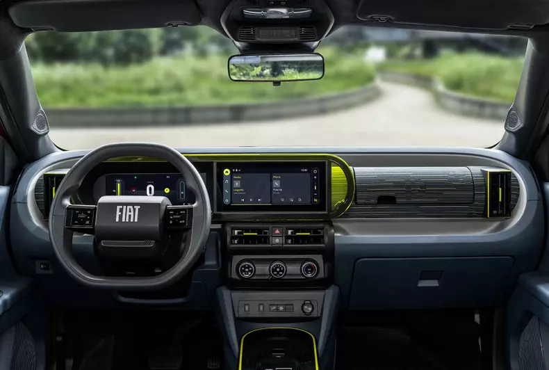 Fiat Grande Panda RED_Interiors (2)