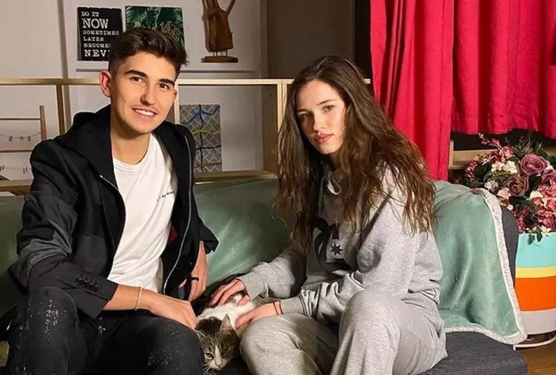 Sebastian si iubita sa