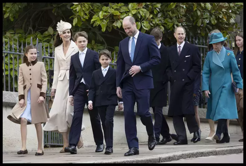 kate-middleton-si-printul-william-alaturi-copii-la-slujba-de-paste-12-scaled